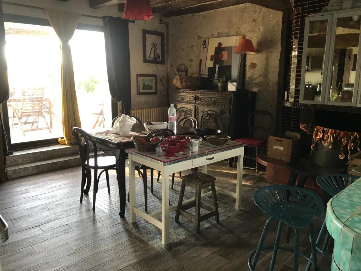 Chez Gustave&Compagnie Panzió Choussy Kültér fotó